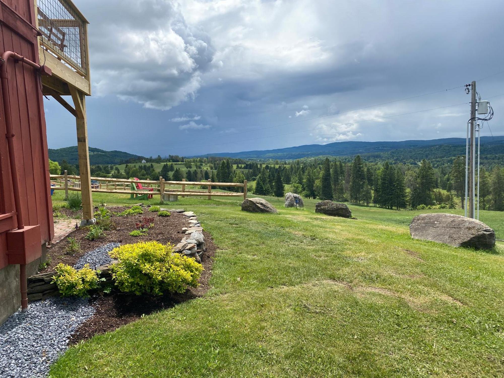 The Wildflower Inn Lyndonville 외부 사진